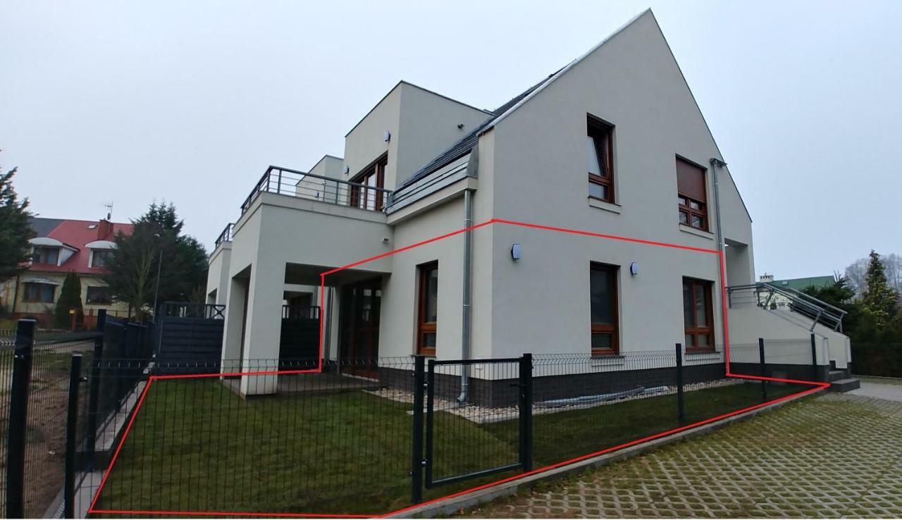 Apartament Z Ogrodkiem Trzęsacz Exterior foto
