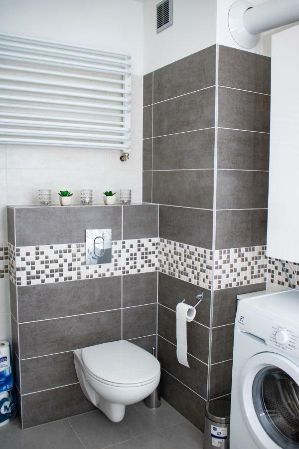 Apartament Z Ogrodkiem Trzęsacz Exterior foto
